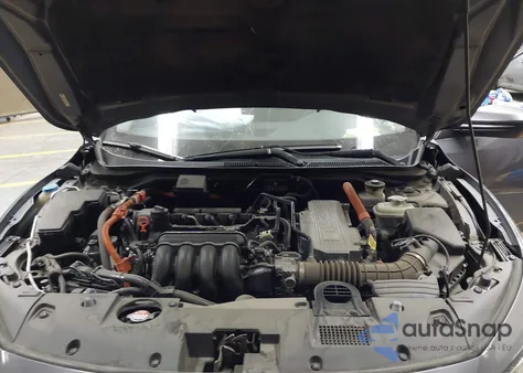 2021 Honda Insight Touring z USA, uszkodzony, nr VIN 19XZE4F99ME002249